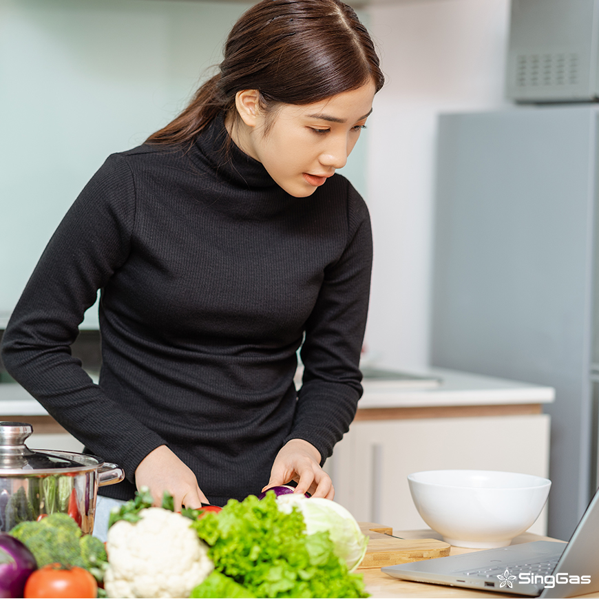 Preparing lunch while working from home